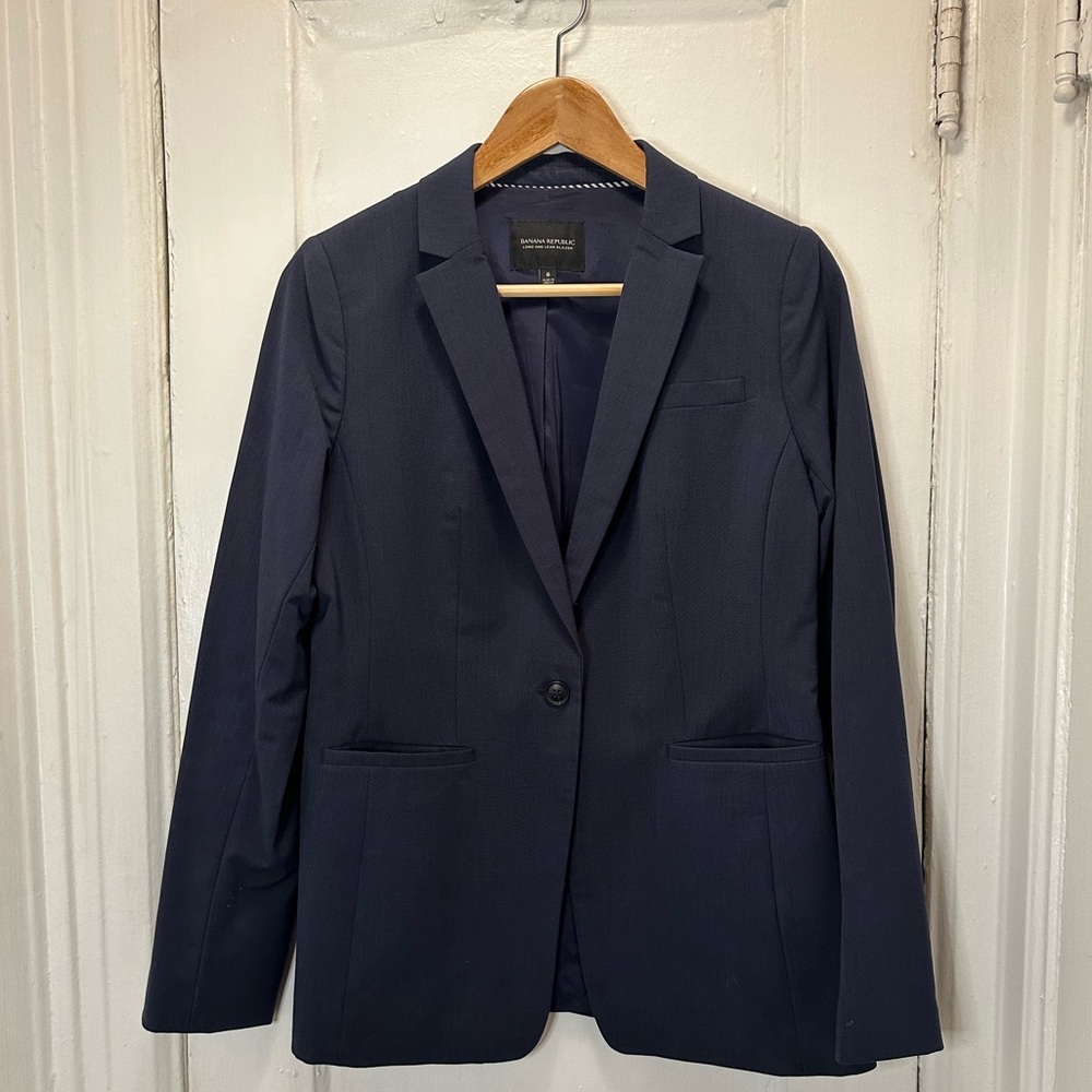 Banana Republic long and lean Italian wool blazer